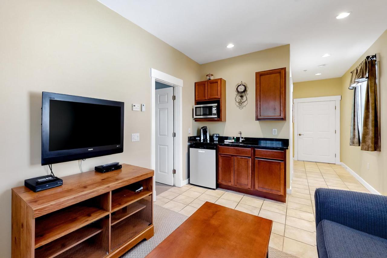The Colonels Suites Northeast Harbor Экстерьер фото